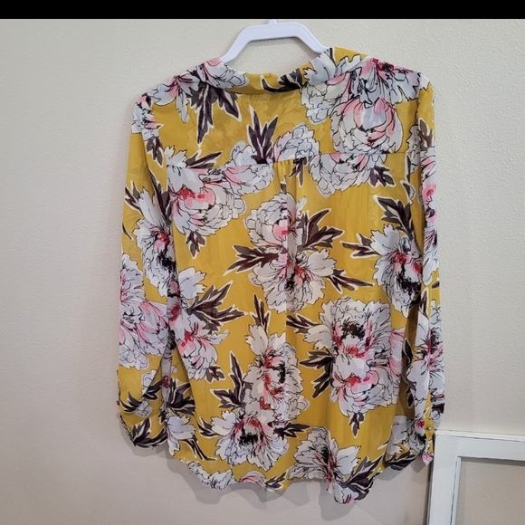 Liz Claiborne Womens SZ 1X Floral Sheer blouse and Solid Cami Set - Picture 3 of 6